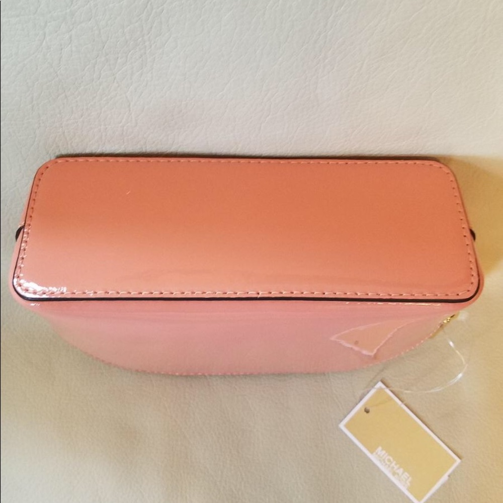 Michael Kors large travel / make up pouch. - Picture 4 of 4
